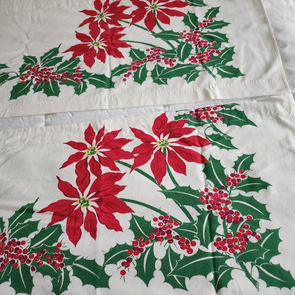 Vintage Holiday Poinsettia Valances (2) - Picture 4 of 4